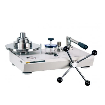 Fluke Calibration P3200 Hydraulic Deadweight Tester