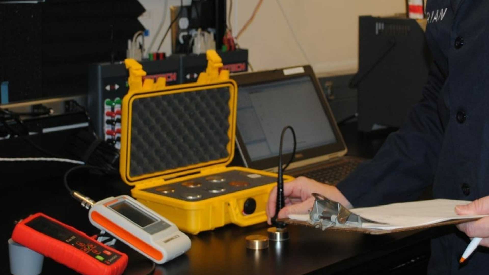 Insulation Tester